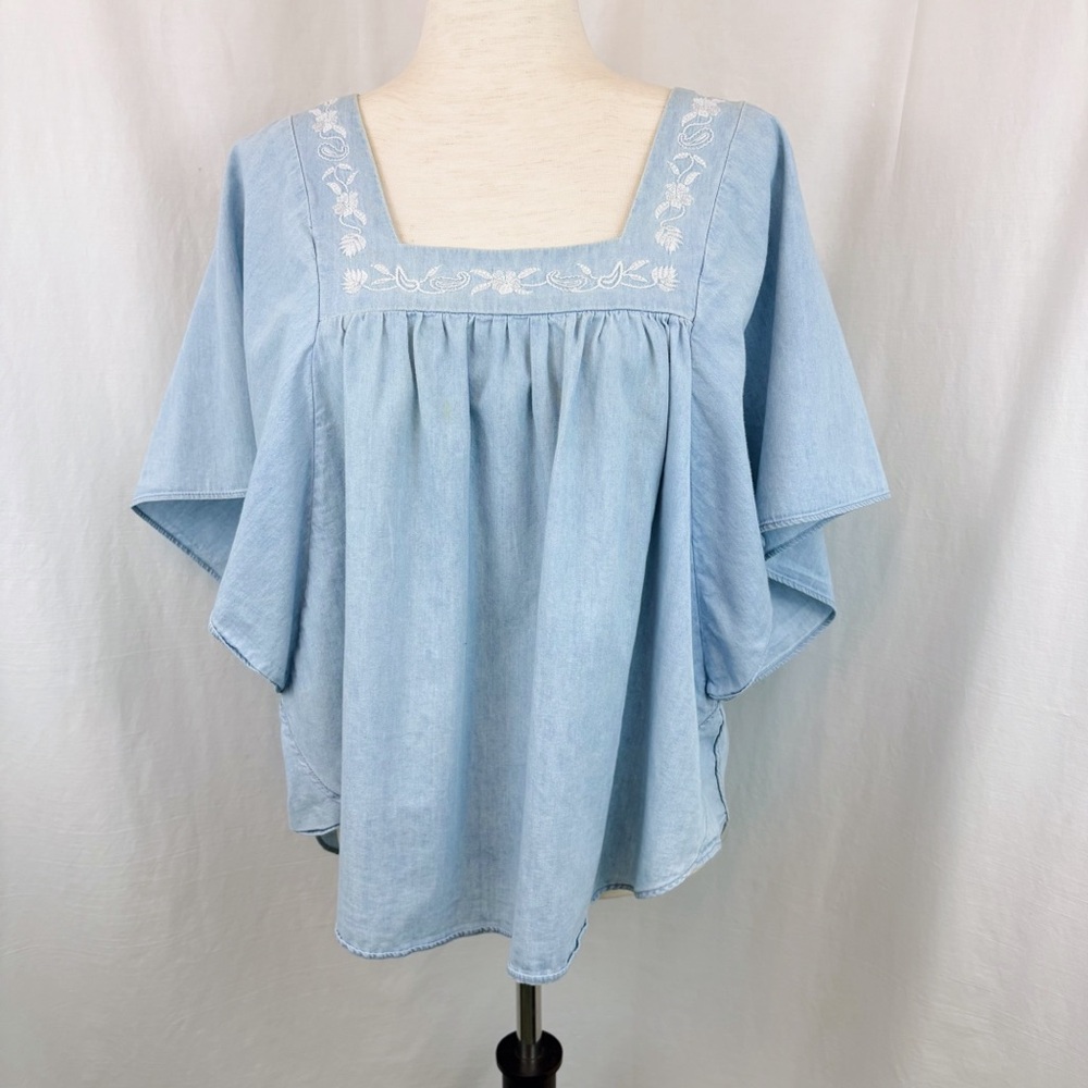 Como Vintage Embroidered Butterfly Top Blue XL